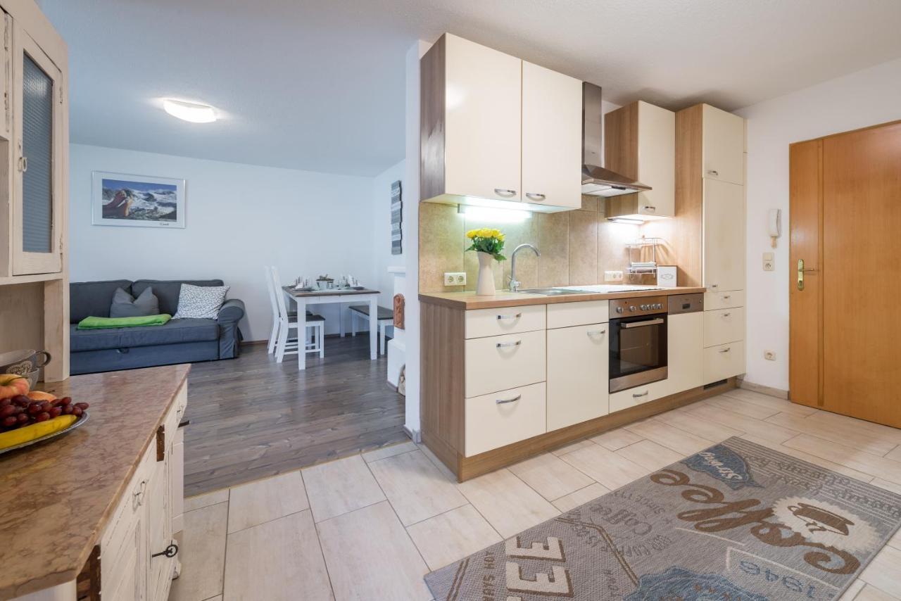 Ninas Residenzerl Apartment Kolsassberg Bagian luar foto